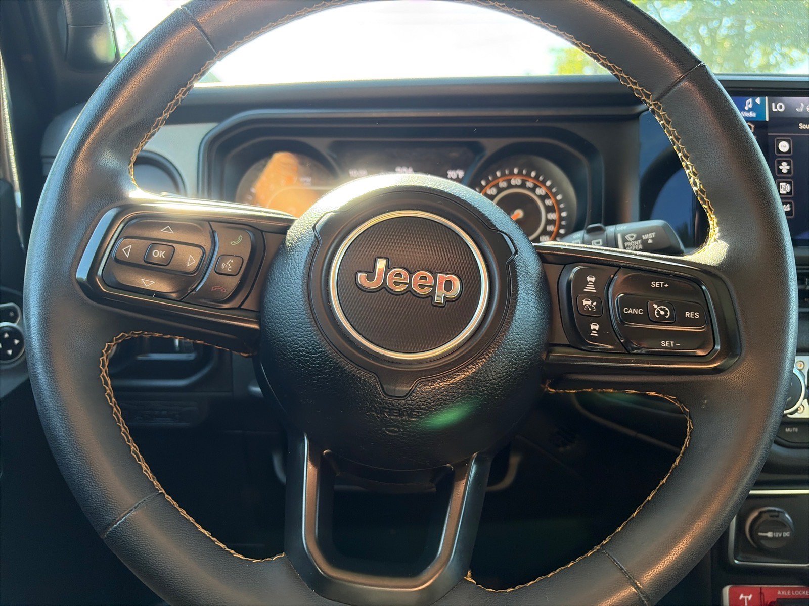 Used 2024 Jeep Wrangler Unlimited Sport AWD/4WD image 24