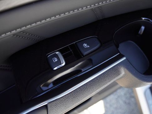 Certified 2025 Kia Sorento SX Prestige AWD/4WD image 19