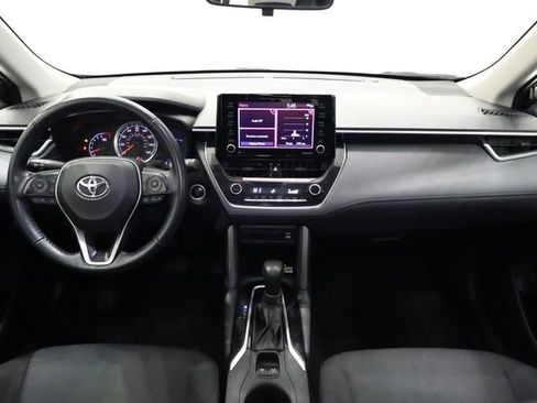 Used 2022 Toyota Corolla Cross LE image 16