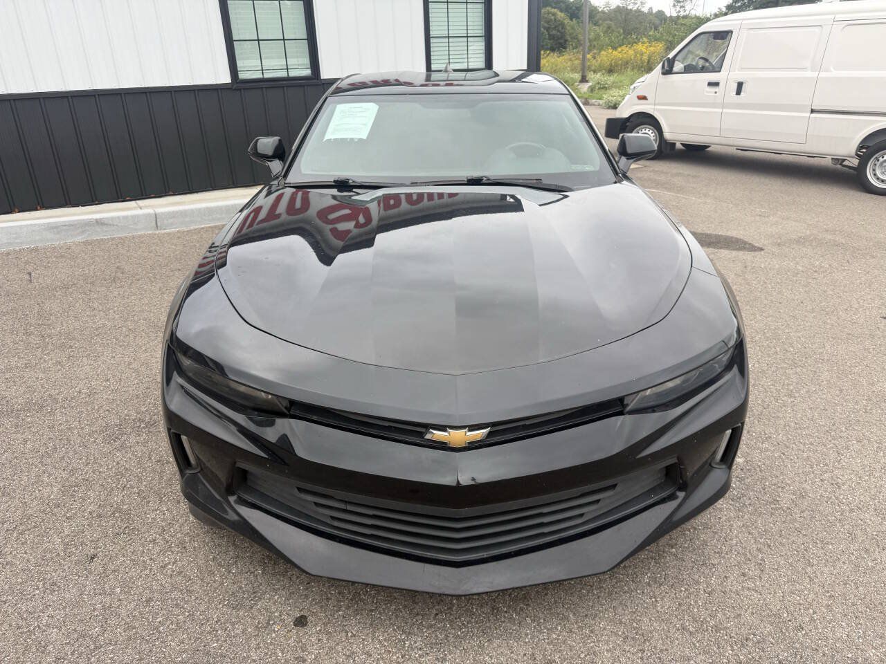 Used 2016 Chevrolet Camaro LT RWD image 2