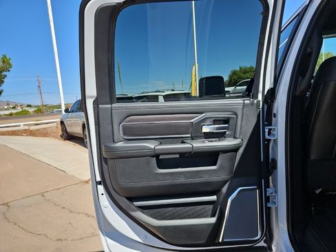 New 2026 RAM 3500 Laramie AWD/4WD image 13