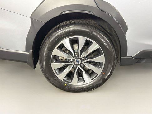 Used 2023 Subaru Outback Limited AWD/4WD image 34