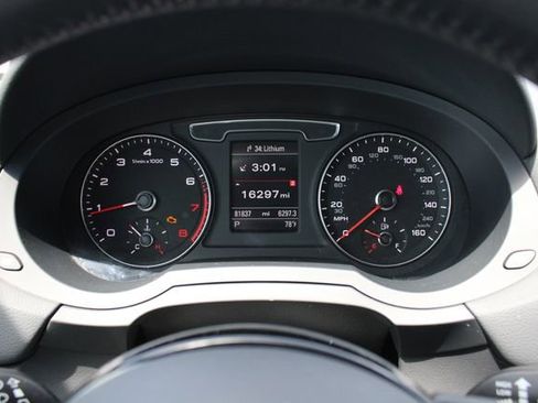 Used 2018 Audi Q3 2.0T Premium Plus w/ Premium Plus Package AWD/4WD image 10