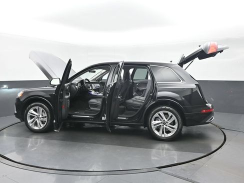 Used 2023 Audi Q7 2.0T Premium Plus w/ Premium Plus Package AWD/4WD image 41