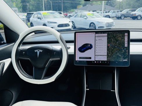 Used 2020 Tesla Model Y Long Range AWD/4WD image 13