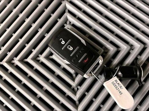 Used 2025 RAM 2500 Big Horn image 12