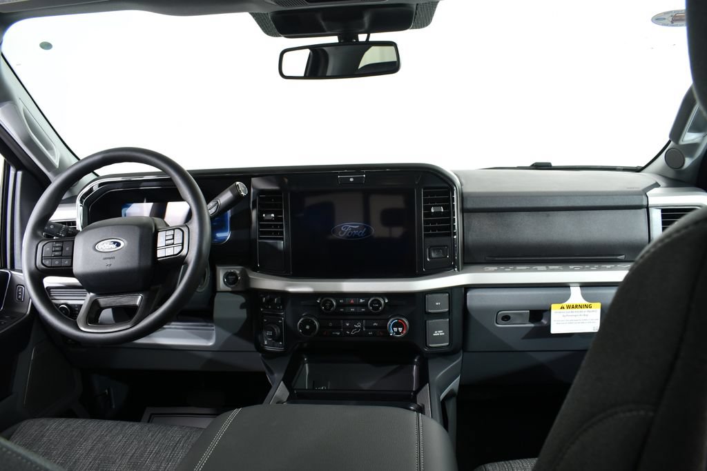 New 2026 Ford F350 XLT w/ XLT Premium Package AWD/4WD image 7