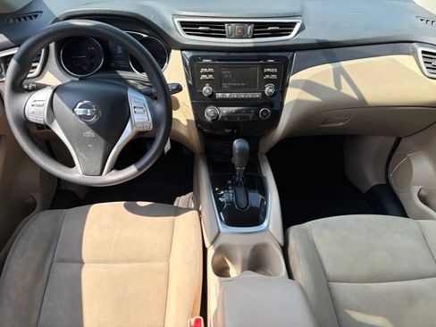 Used 2016 Nissan Rogue S FWD image 16