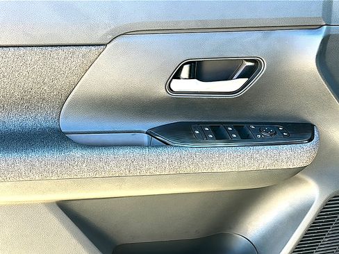 New 2026 Nissan Kicks SV w/ Charging Package image 13