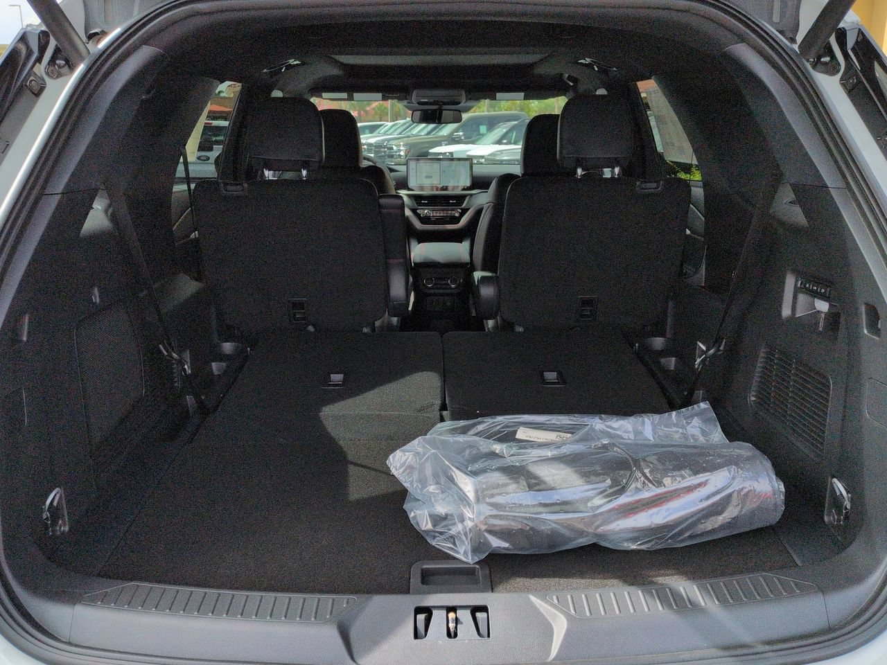 New 2026 Ford Explorer ST w/ Sun And Sound Package AWD/4WD image 13