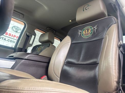 Used 2018 Chevrolet Silverado 1500 LT w/ All Star Edition image 9