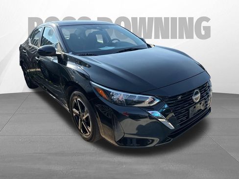Used 2025 Nissan Sentra SV FWD image 2
