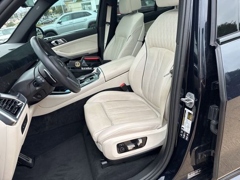 Used 2025 BMW X5 xDrive40i w/ M Sport Package image 12