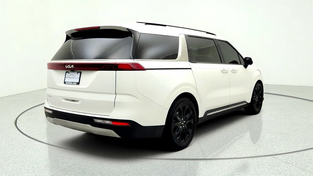 Used 2024 Kia Carnival SX Prestige FWD image 5