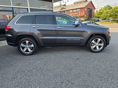 Used 2016 Jeep Grand Cherokee Limited w/ Luxury Group II AWD/4WD image 41