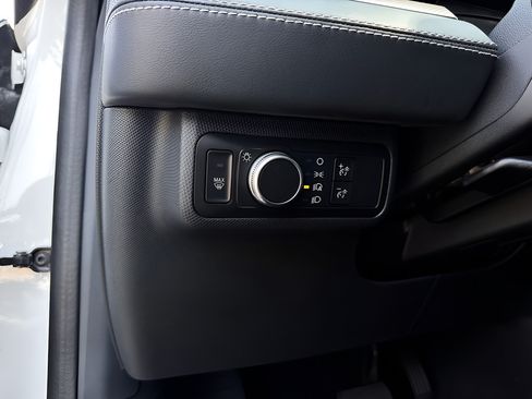 Used 2021 Ford Mustang Mach-E Select w/ Comfort/Technology Package RWD image 17