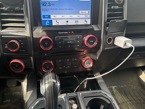 Used 2018 Ford F150 XLT w/ Equipment Group 302A Luxury image 11