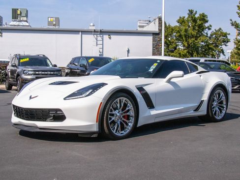 Used 2016 Chevrolet Corvette Z06 w/ Chrome Badge Package image 3