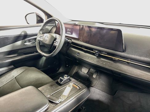 Used 2024 Nissan Ariya AWD image 29