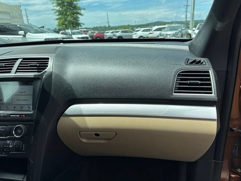 Used 2017 Ford Explorer XLT w/ Equipment Group 202A FWD image 22