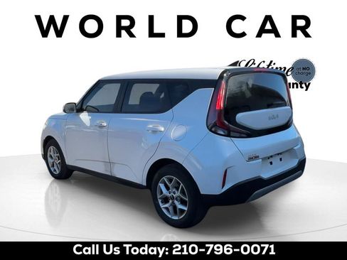 Used 2023 Kia Soul S image 5