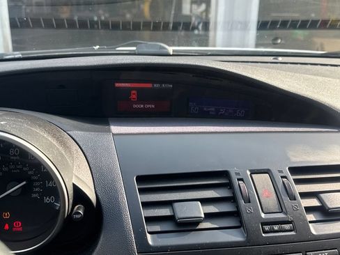Used 2012 MAZDA MAZDA3 s Grand Touring FWD image 20
