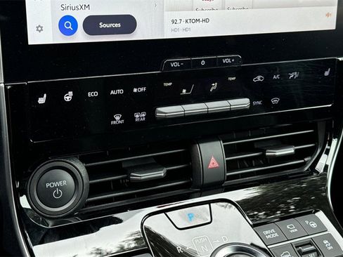 Certified 2024 Subaru Solterra Limited w/ Limited Package image 18