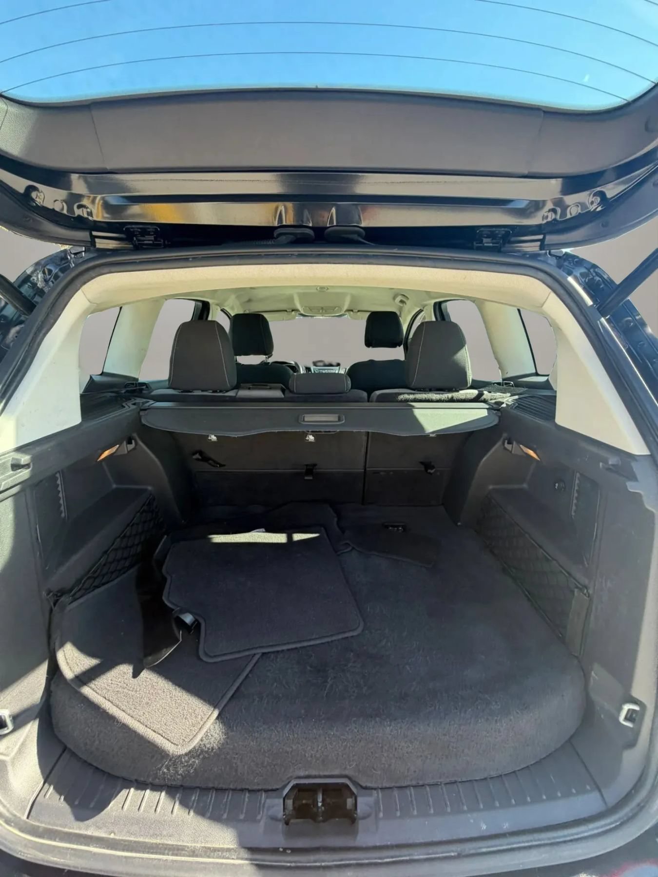Used 2014 Ford C-MAX SE w/ Equipment Group 201A FWD image 19