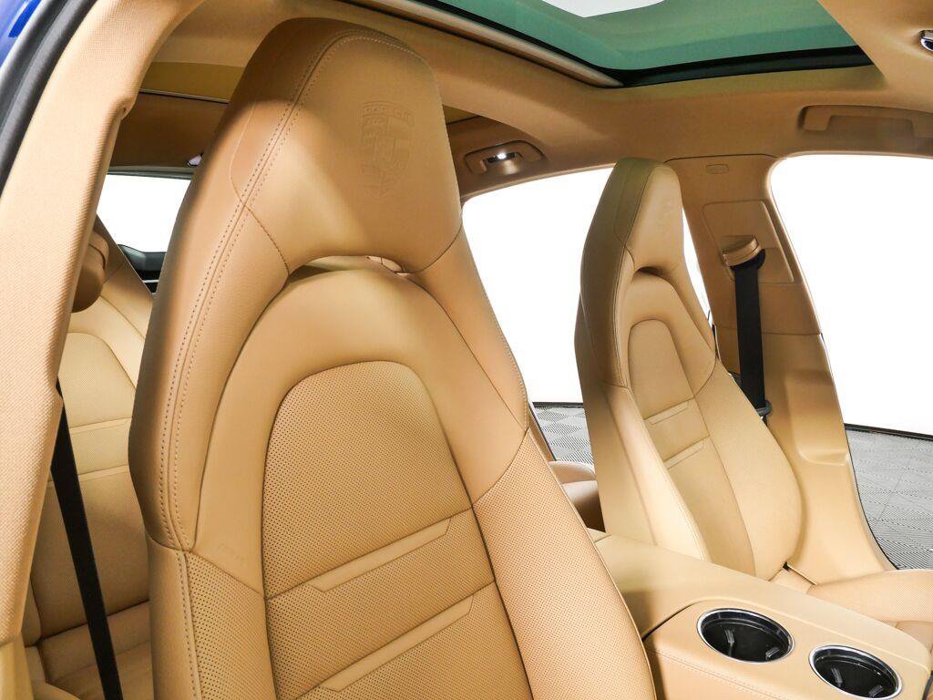 Certified 2023 Porsche Panamera Platinum Edition RWD image 25