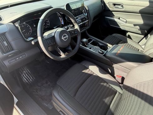 Certified 2025 Nissan Pathfinder Rock Creek image 2