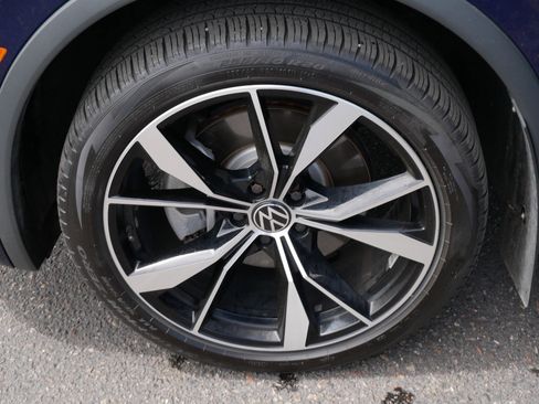 Used 2023 Volkswagen Tiguan SEL R-Line AWD/4WD image 15