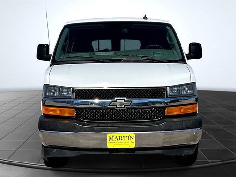 Used 2019 Chevrolet Express 3500 LT w/ LT Preferred Equipment Group image 3