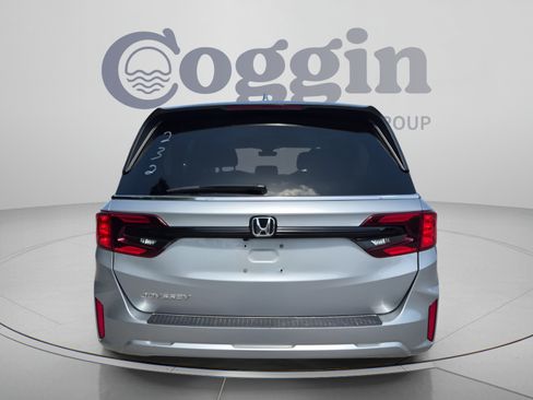 Certified 2025 Honda Odyssey EX-L image 5