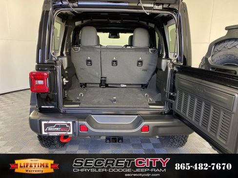 New 2026 Jeep Wrangler Unlimited Rubicon w/ Steel Bumper Group image 31