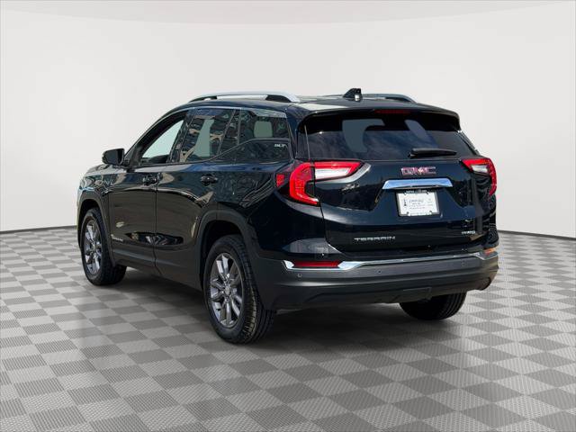 Used 2023 GMC Terrain SLT w/ Tech Package AWD/4WD image 5