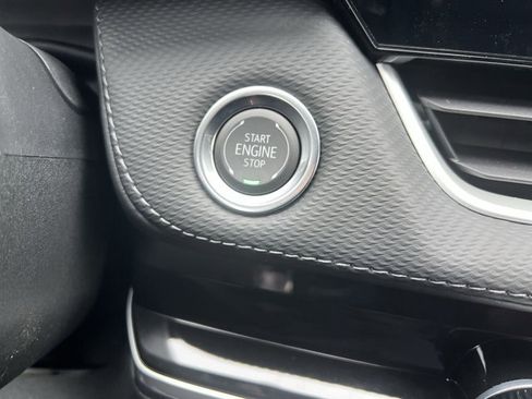 New 2026 Chevrolet Equinox LT image 17