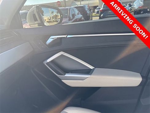 Used 2021 Audi Q3 2.0T Premium w/ Convenience Package image 11