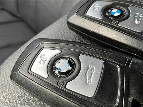 Used 2013 BMW 320i Sedan image 14