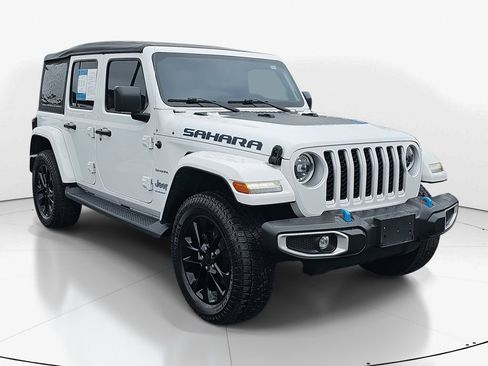 Used 2023 Jeep Wrangler Unlimited Sahara w/ Cold Weather Group image 2