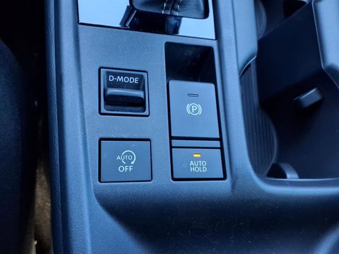 New 2026 Nissan Sentra SV w/ SV Convenience Package FWD image 19