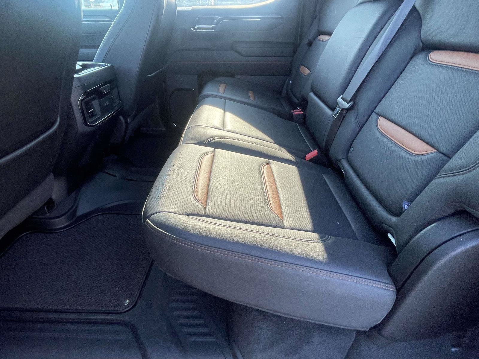 Certified 2024 GMC Sierra 1500 AT4 w/ Technology Package AWD/4WD image 12