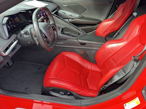 Used 2022 Chevrolet Corvette Stingray Coupe w/ 1LT RWD image 13