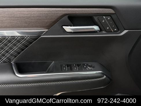 New 2026 GMC Acadia Denali AWD/4WD image 21