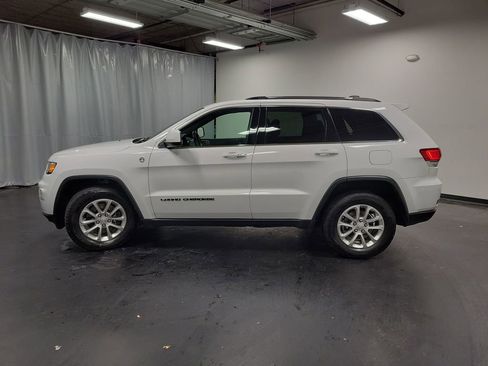 Used 2021 Jeep Grand Cherokee Laredo image 5