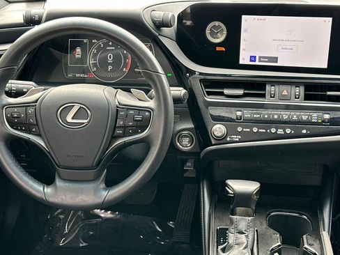 Certified 2025 Lexus ES 350 image 4