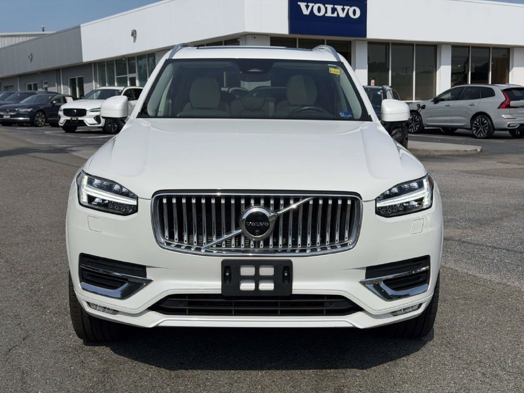 Used 2023 Volvo XC90 B6 Plus w/ Protection Package Premier AWD/4WD image 24