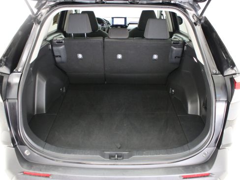 Used 2025 Toyota RAV4 LE AWD/4WD image 27