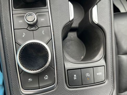 Used 2019 Cadillac XT4 Premium Luxury AWD/4WD image 22