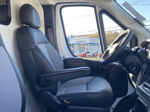 New 2026 RAM ProMaster 1500 w/ Convenience Group image 36