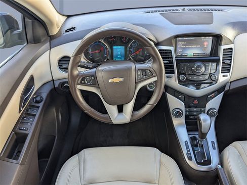 Used 2016 Chevrolet Cruze LTZ image 16